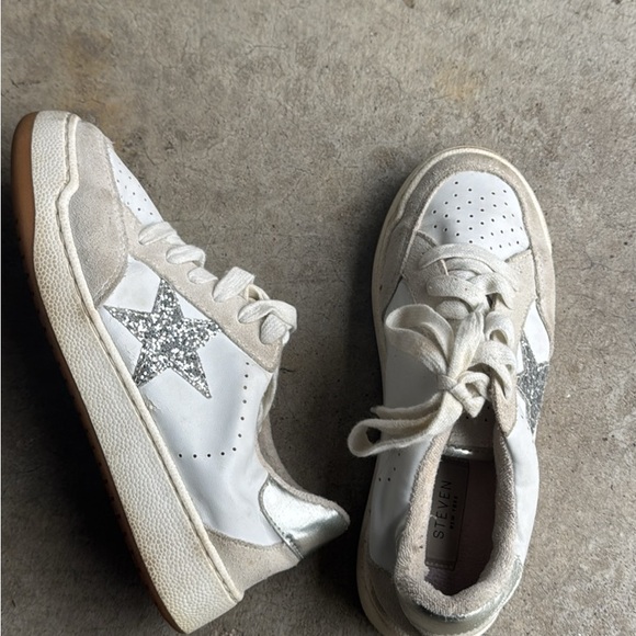 steven ny Shoes - Steven NY White and Silver Glitter Star Sneakers